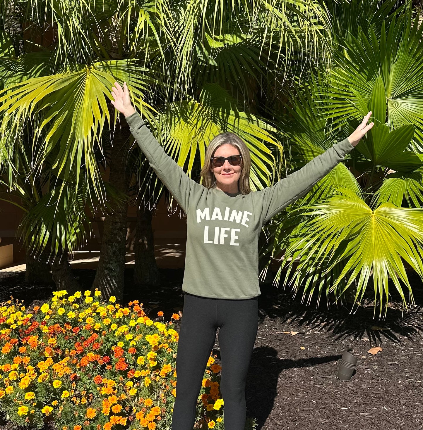 MAINE LIFE Adult Felt Crewneck Sweatshirt