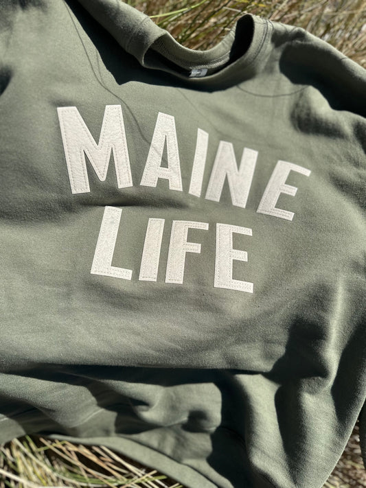 MAINE LIFE Adult Felt Crewneck Sweatshirt